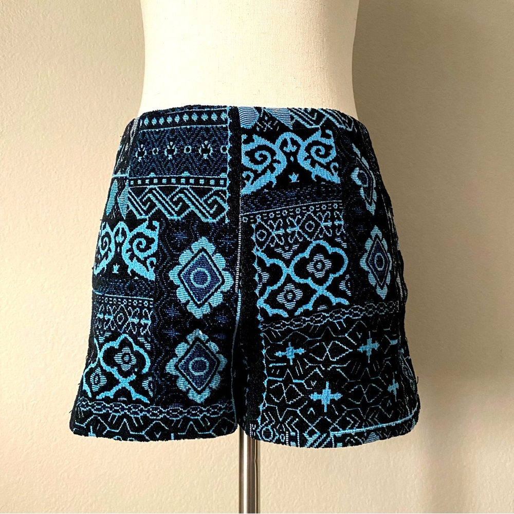 Urban Outfitters ECOTE boho tribal Aztec festival tapestry high rise shorts
